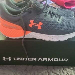 New in Box Under Armour Charged Escape 4 size 11.5